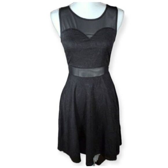 LIBERTY LOVE BLACK DRESS SZ.S EUC.  GORGEOUS DRESS IN EXCELLENT USED CONDITION - Picture 1 of 8